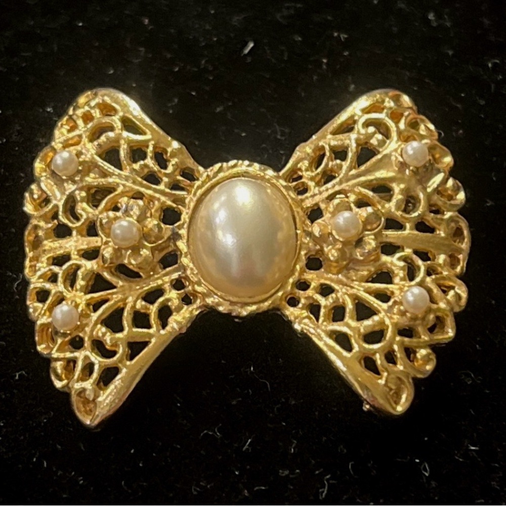 Gold Filigree Bow Brooch with Pearl Center - Women's Jewelry